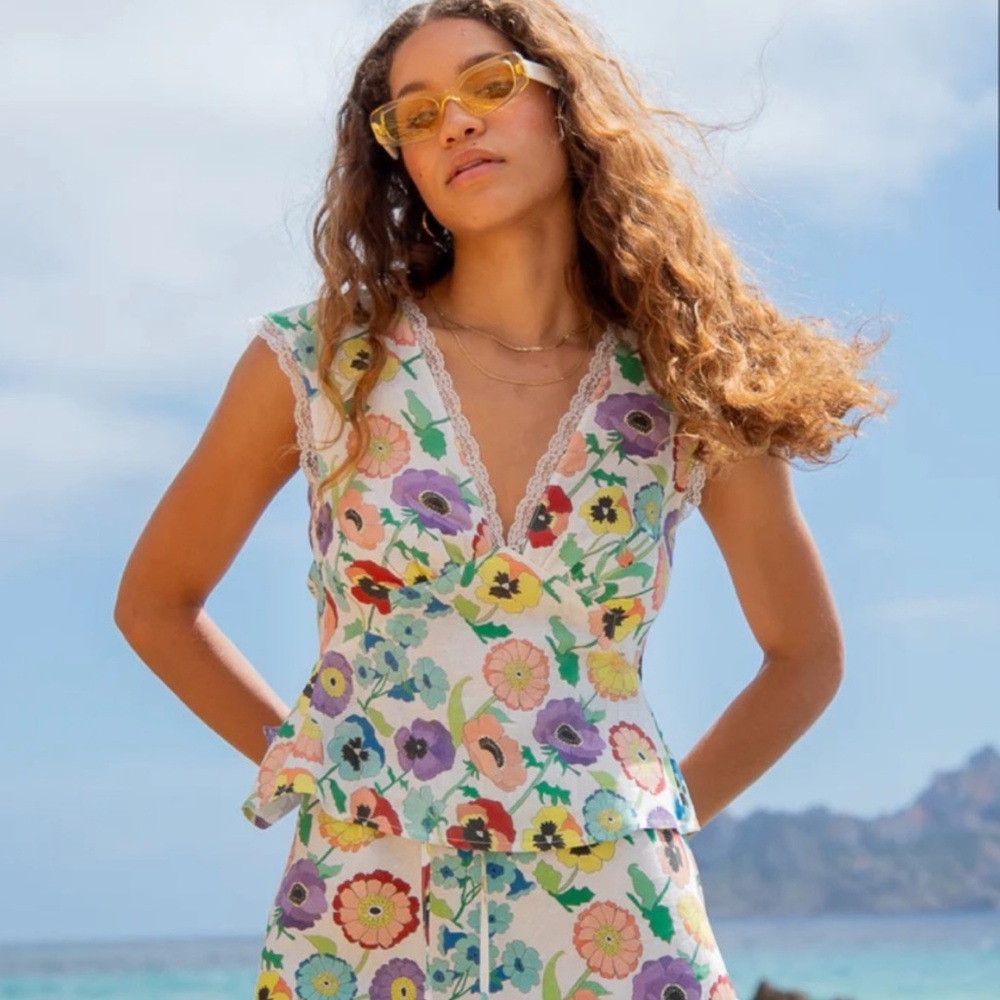 Verge Girl | Market Blooms Linen Tie-Back Top